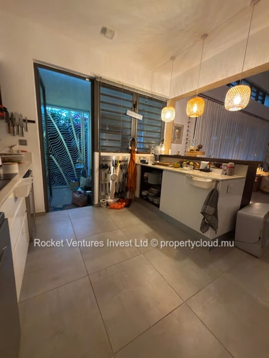 Listing for Modern 3-Bedroom Villa in Royal Park