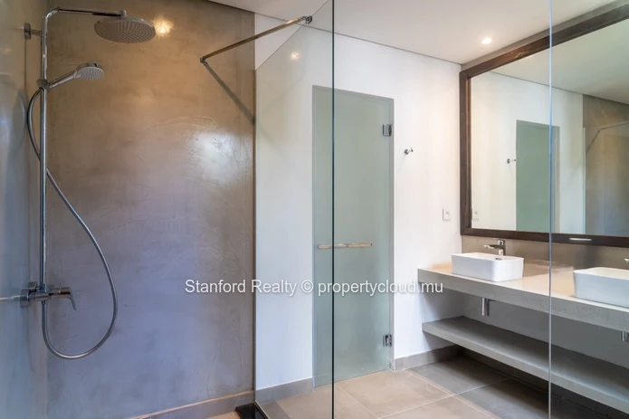Modern Residence Grand Baie – 3-Bedroom Apartment for Sale