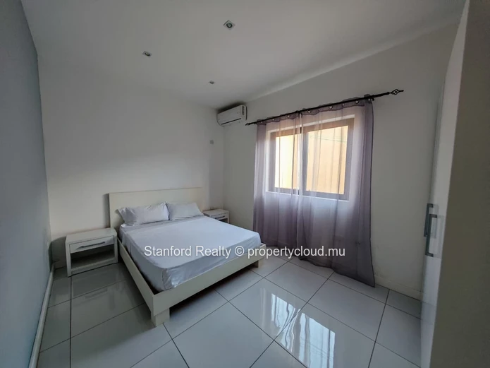 Beachfront Apartment for Rent - 3 Bedrooms, Flic en Flac, West