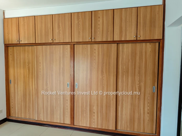 Apartment for Rent – 3 Bedrooms, Ground Floor