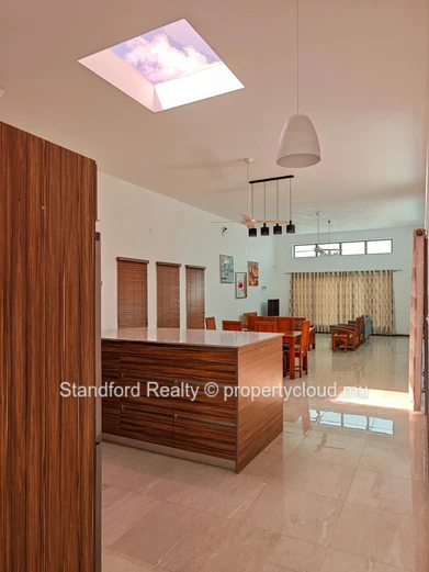 Brand-New 3-Bedroom Villa for Sale – Royal Park, Balaclava, North