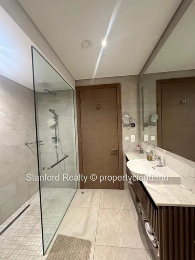 Modern Apartment for Rent - 2 Bedrooms, Mont Choisy, North