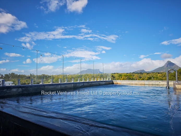 NEW 3-Bedroom Penthouse For rent Flic en Flac
