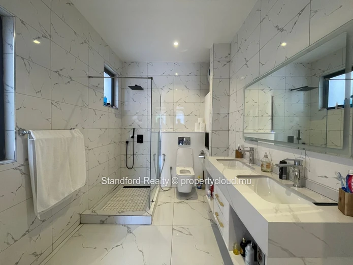 Exclusive 3-Bedroom Apartment with common Pool – Pereybere