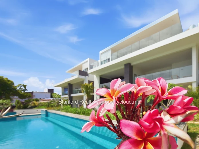 Beach Access Apartment for Rent - 3 Bedrooms, Cap Malheureux, North