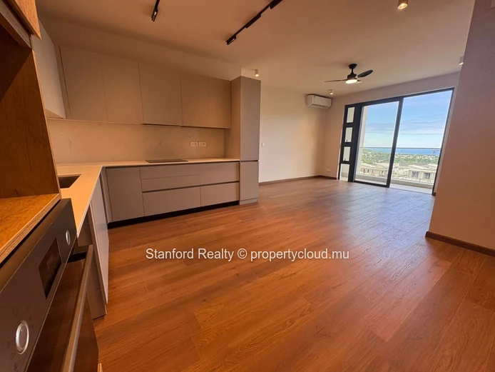  Appartement magnifique avec vue sur la mer et les montagnes - 3 chambres, centre