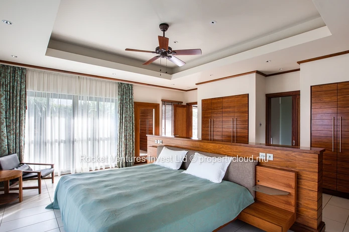 Luxury Villa for Sale in Anahita – East Coast