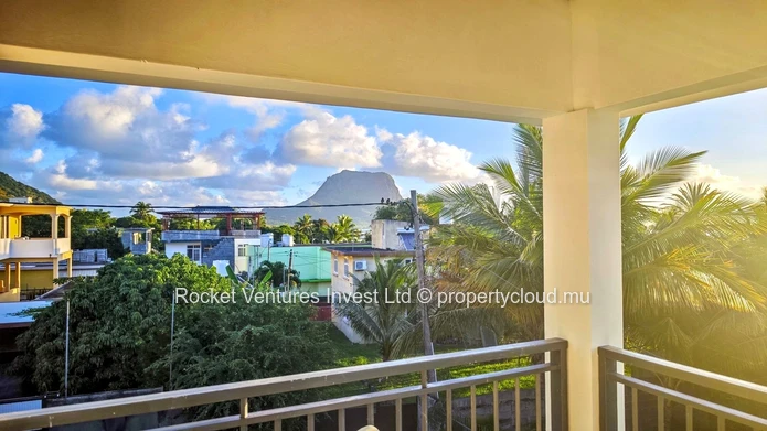 1-Bedroom Apartment with Stunning Sea View, South-West, La Gaulette