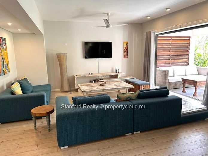 Elegant Apartment for Sale – 3 Bedrooms, Tamarin, West