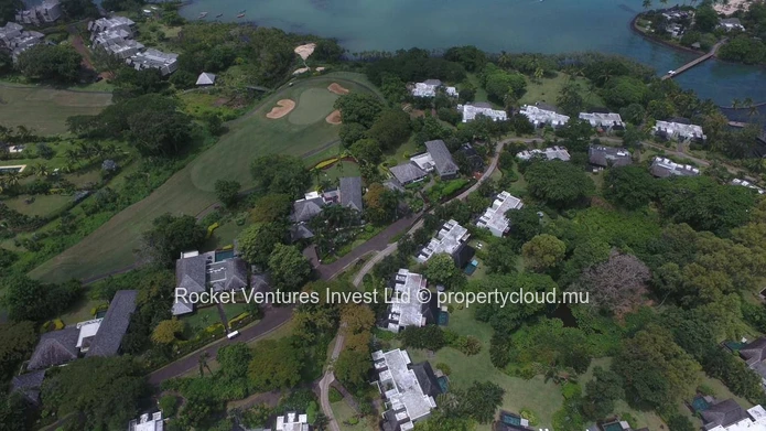 Villa 2 bedrooms under Four Seasons Hotel management. East. Anahita. Super luxury settlement. 