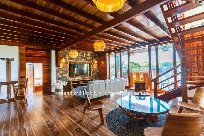 Elegant Modern Villa for Rent – 4 Bedroom, Grand Baie, North 