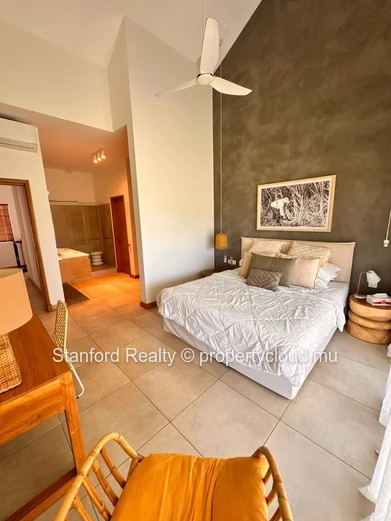 Elegant 3 bedroom Duplex with Private Pool – Beau Plan, North