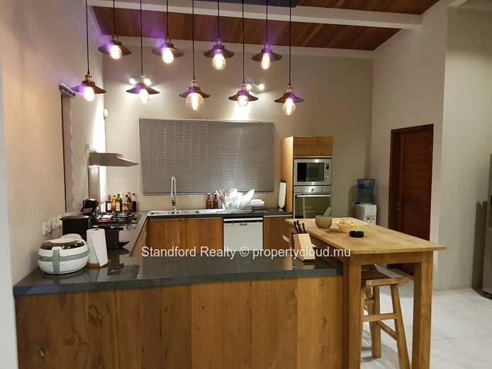 Villa for Sale – 3 Bedrooms, Royal Park, North