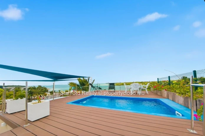 Penthouse for Rent - 3 Bedrooms, Trou d’Eau Douce, East
