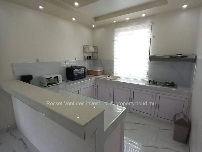 4 bedrooms inexpensive apartments with a private pool