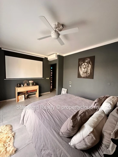 3-Bedroom Villa for Rent – North, Balaclava