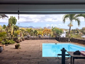 4 Bedroom Villa