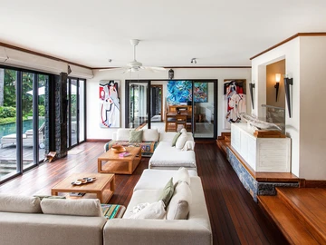 5 Bedroom Villa