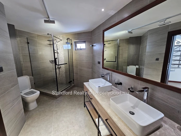 For Rent – Townhouse, Ava La Perle