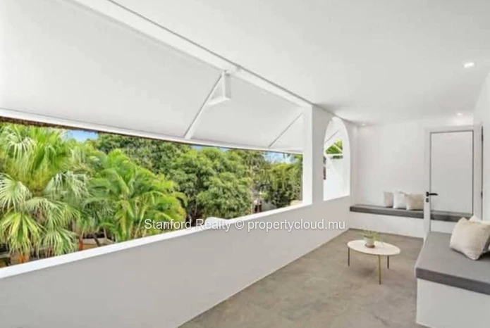 Charming Tropical Villa for Sale – 4 Bedrooms with Pool, Tamarin, West