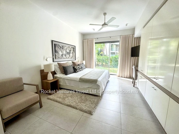 Appartement 3 Chambres + Bureau, Mont Choisy Le Golf