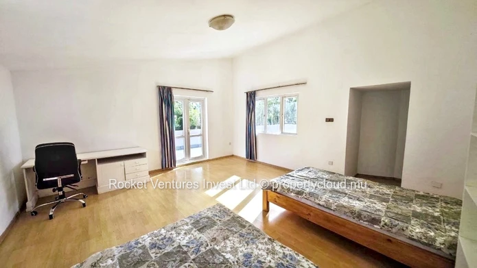 4-Bedroom Villa for Rent and Sale, Floréal – Centre
