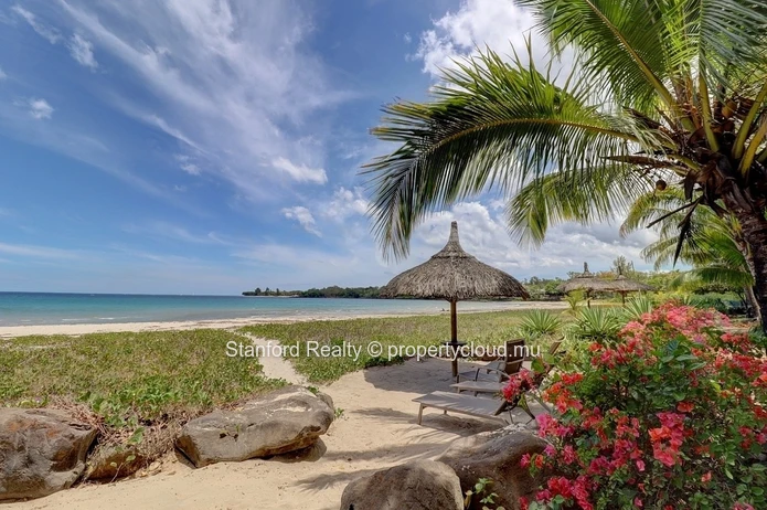 Beachfront Penthouse for Sale - 4 Bedrooms, Tamarin, West