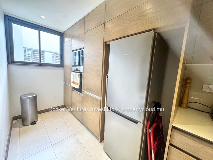 Appartement 3 Chambres + Bureau, Mont Choisy Le Golf