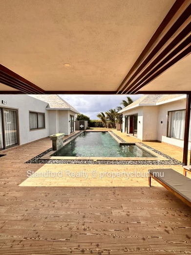 5-Bedroom Villa for Sale – Balaclava (Royal Park), North