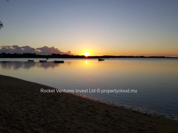 3-Bedroom Beachfront Villa – Calodyne