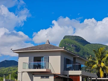 4 Bedroom Villa