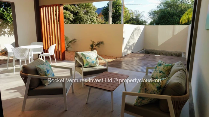 Modern 3-Bedroom Apartment with Jacuzzi & Terrace