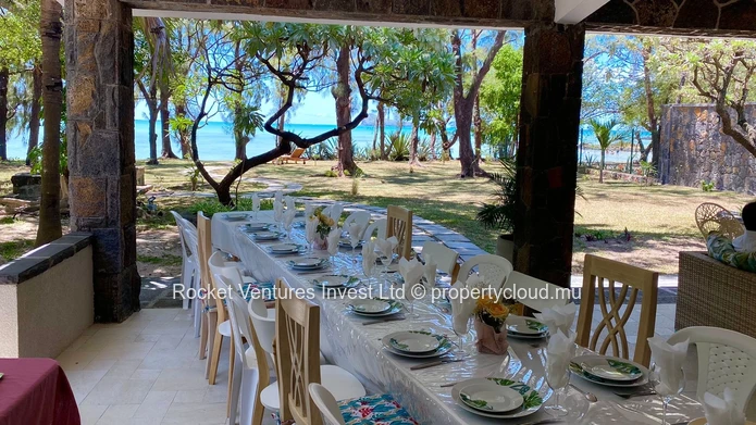 3-Bedroom Beachfront Villa – Calodyne