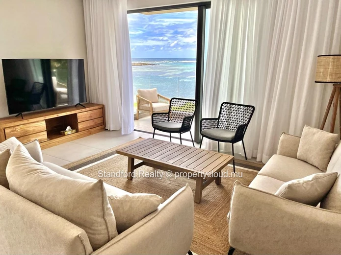 Beachfront Apartment for Rent – 3 Bedrooms, Poste Lafayette, North