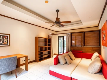 5 Bedroom Villa