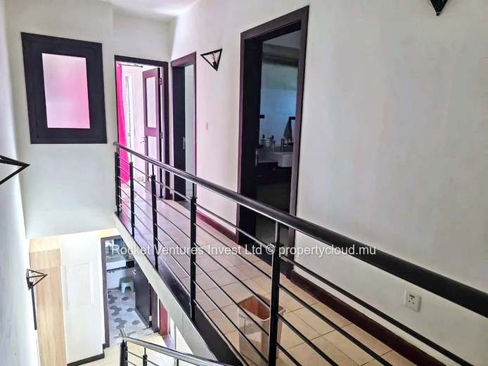 For Sale – Spacious Duplex Apartment in Grand Baie – MUR 12M