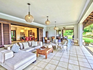6 Bedroom Villa