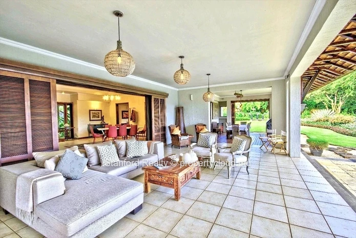 Luxury Villa for Sale – 6 Bedrooms, Tamarin, West Coast