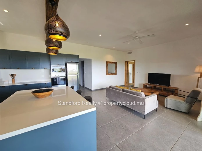 Beachfront Apartment with Sea View for Rent – 2 Bedrooms, North