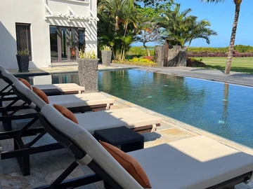 5 Bedroom Villa