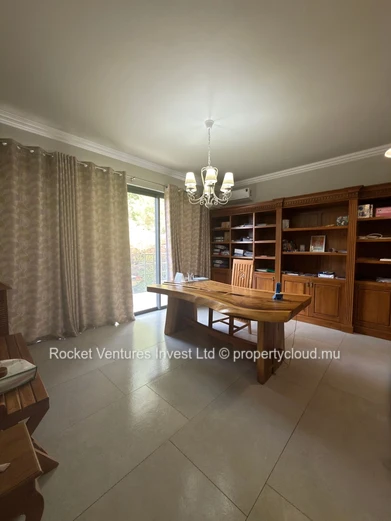 Your Ultimate Retreat: Luxurious Nature-Themed Villa Awaits!