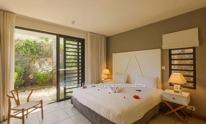 Exclusive Villa for Sale - 3 Bedrooms, Black River, West