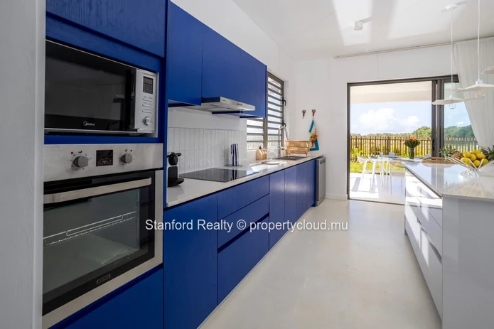 Luxury Villa for Rent - 3 Bedrooms Ensuite, Azuri, North-East