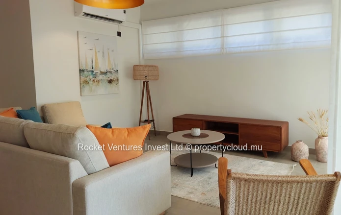 Modern 3-Bedroom Apartment with Jacuzzi & Terrace