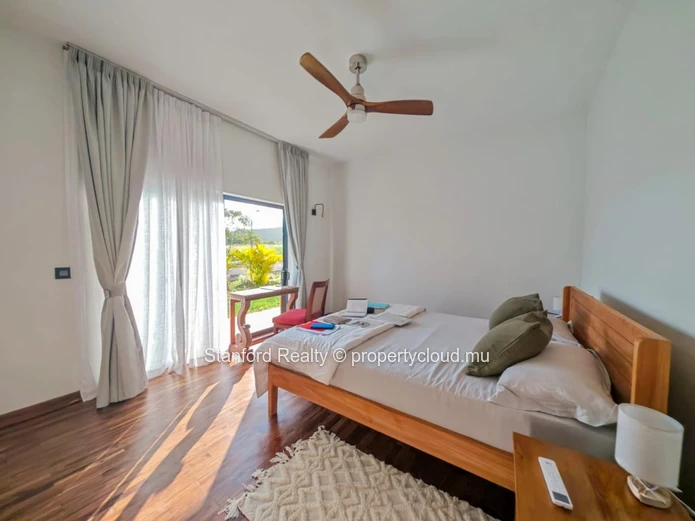 Luxury Modern Villa for Rent - 4 Bedrooms, Avalon, South