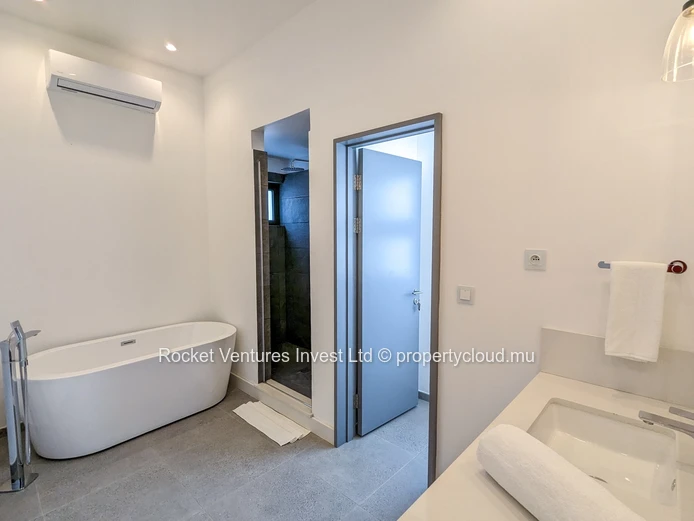 Sea View Penthouse for Rent - 3 Bedrooms, St Antoine Private Residences, North
