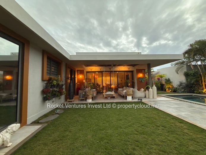 Listing for Modern 3-Bedroom Villa in Royal Park
