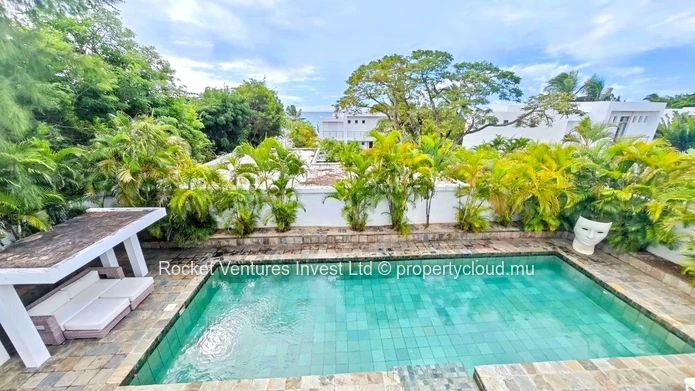 3-Bedroom Beachfront Villa for Rent, Pointe aux Canonniers – North