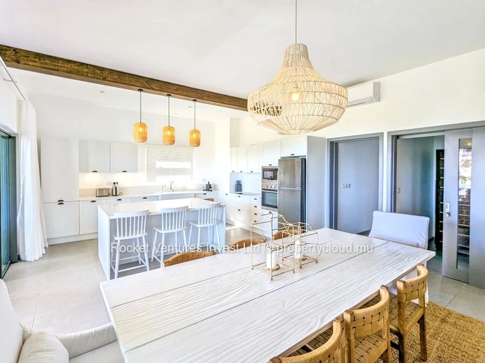 Sea View 4-Bedroom Apartment - St Antoine Private Residence, North Coast