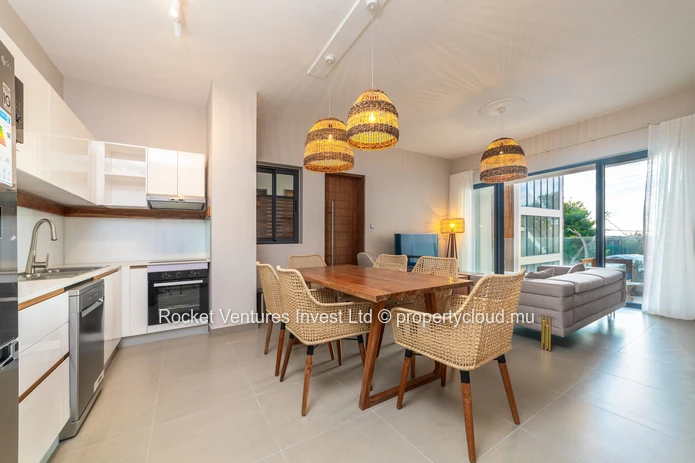 Rent 2 bedroom apartment near the beach and supermarket!  Pereybere. North